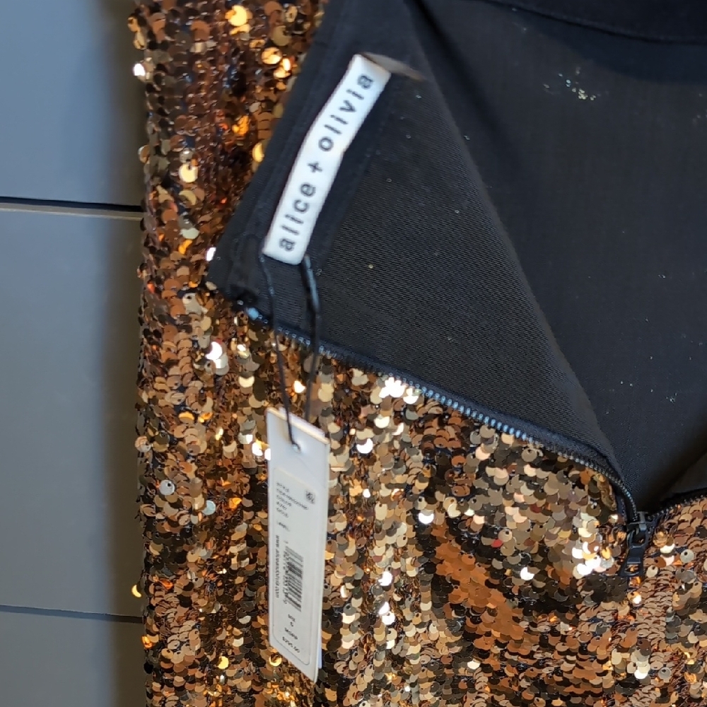 Alice + Olivia Gold Sequin Pencil Skirt - Picture 4 of 6